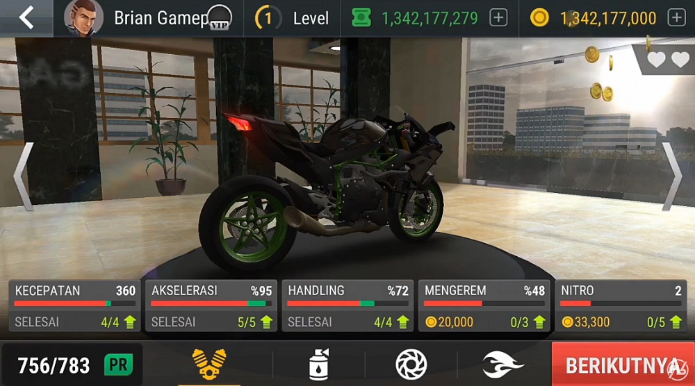 Tùy chỉnh nâng cấp từng bộ phận của xe trước khi đua Racing Fever Moto MOD APK