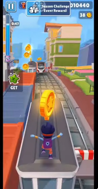 Escape from the police on the train tracks in Subway Surfers MOD APK